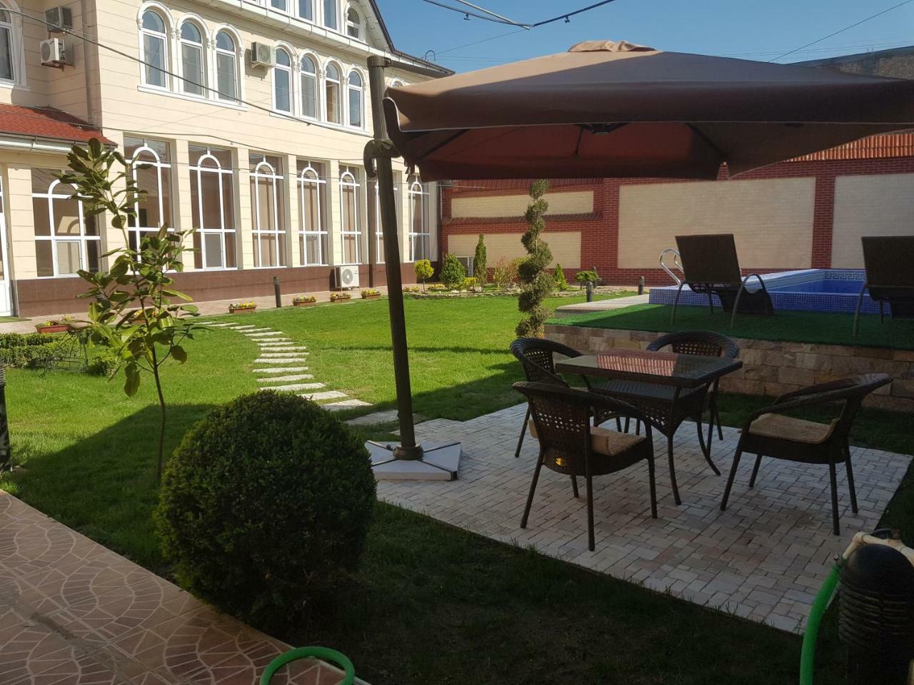 Guest House "Rohat Lux" Самарканд Екстериор снимка