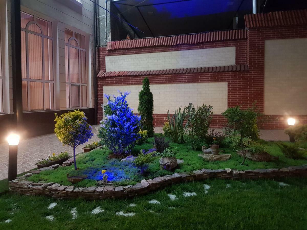 Guest House "Rohat Lux" Самарканд Екстериор снимка